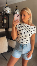 Polka wit